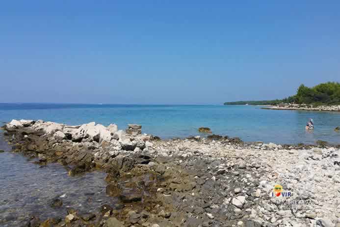 Pogled s plaže Srpljica na Dugi otok